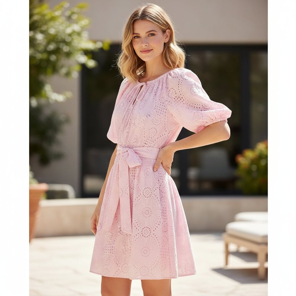 NWT Charlie Holiday Tayla Dress Rose